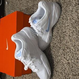 Nike Court Lite 2 Women's Shoes - White and Platinum